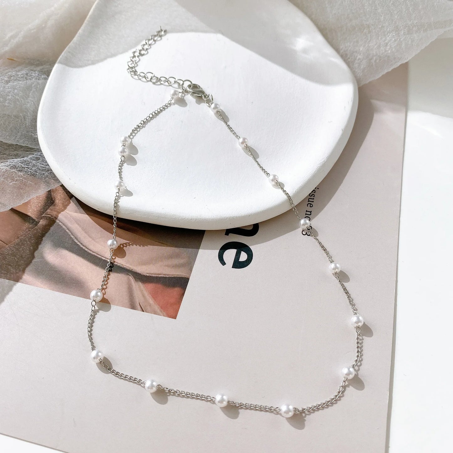 Simple Pearl Choker Necklaces for Women