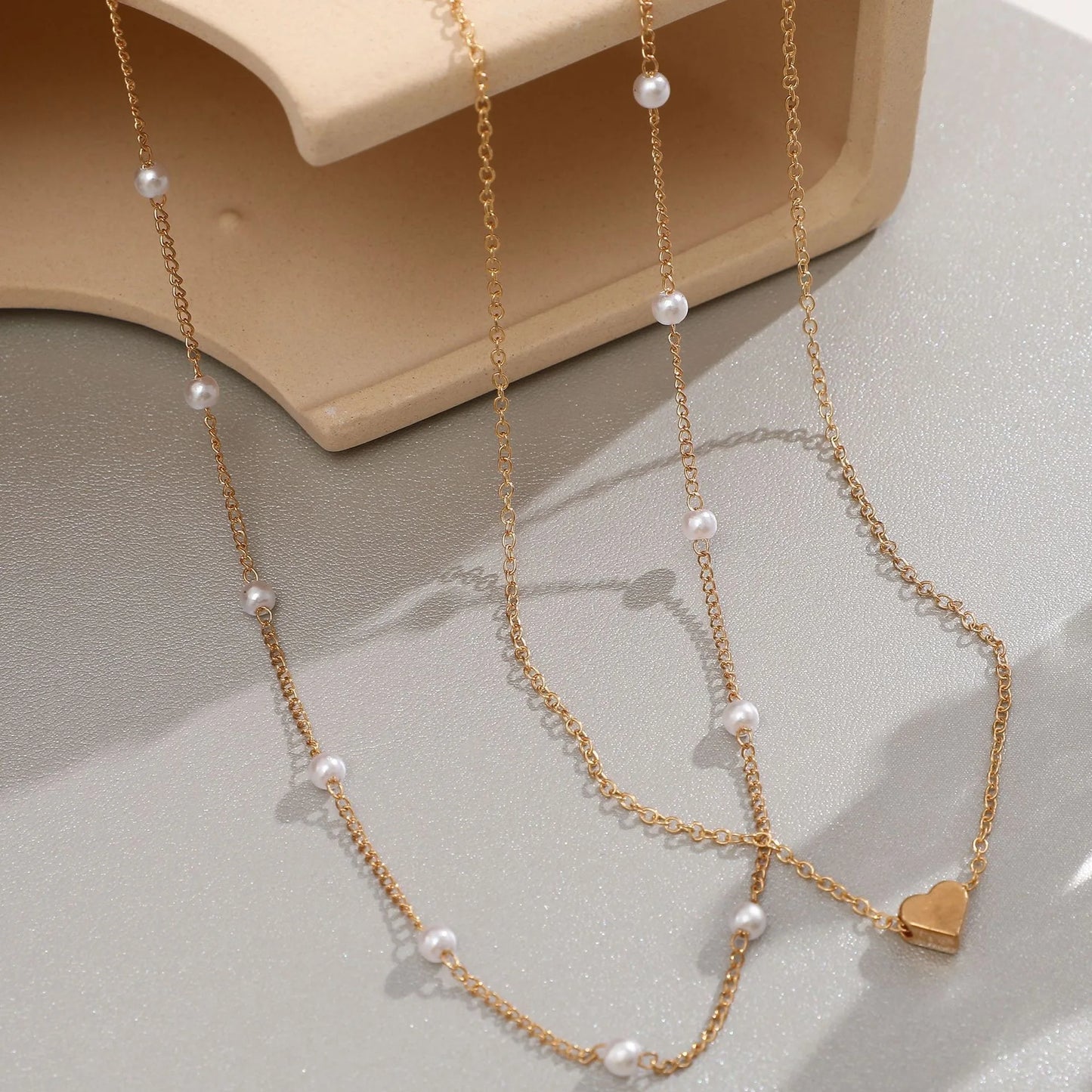 Simple Pearl Choker Necklaces for Women